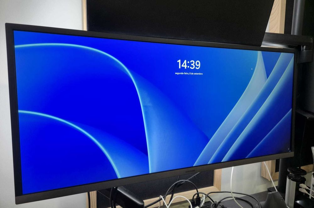 Monitor 34'' Samsung SJ55W UWQHD (1440p 75hz)