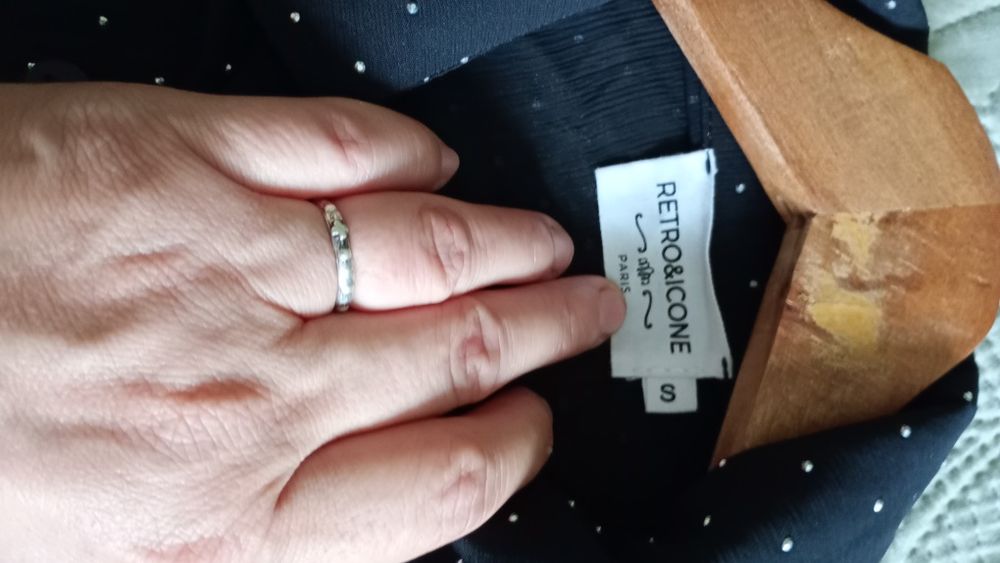 Bluzka damska rozmiar S z cekinami