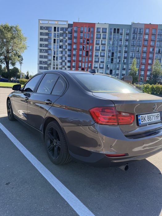 BMW 3 Series 2013 VIN WBA3B1G56ENS77113 фото оголошення 2 з 7