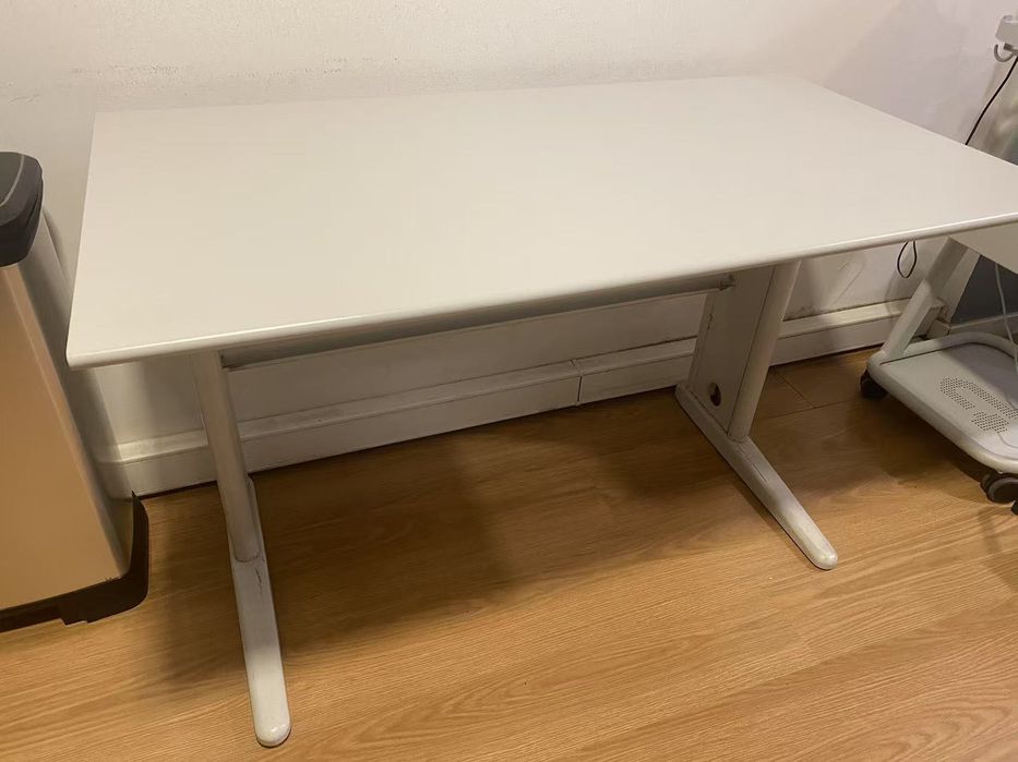 Mesa de secretária