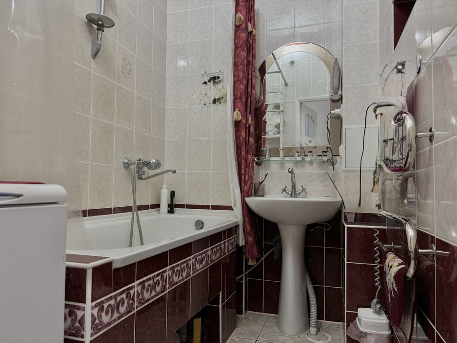 Вишукана СТАЛІНКА в ЦЕНТРі міста, 4 кімнати, 96м2, ремонт  VS
