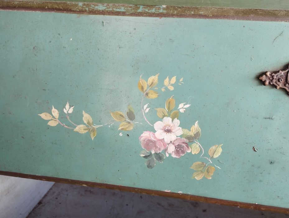 Cómoda antiga em pinho, estilo Neoclássico/Biedermeier