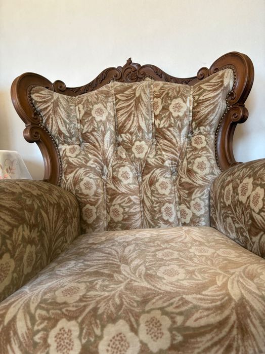 Conjunto sofá de 3 lugares + cadeirão