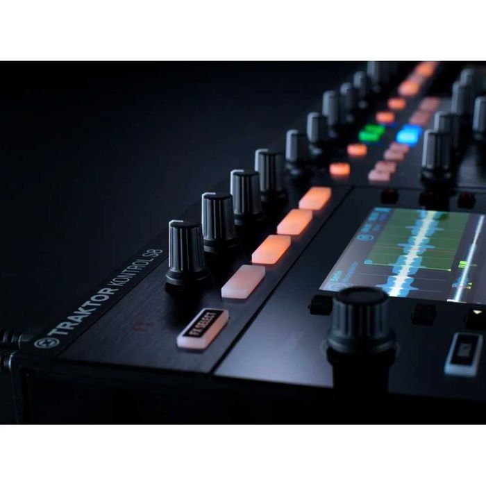 Traktor Kontrol S 8 Native Instruments
