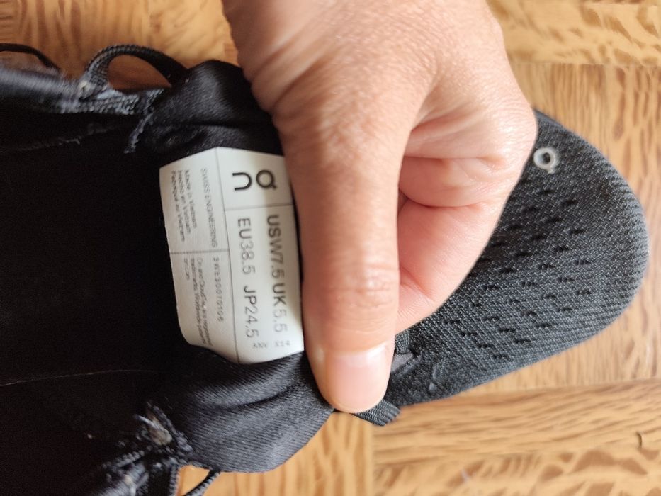 Tenis OnRunning CloudX 4 38.5