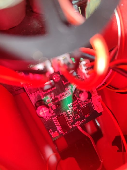 Продам вертолетик на радиоуправлении НА ЗАПЧАСТИ. НА ХОДУ.