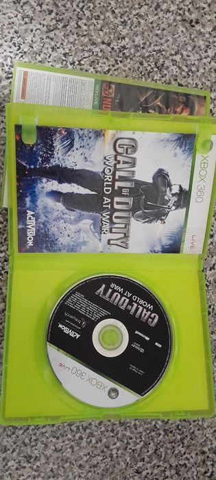 Call of duty black ops 2/Call of duty world at war Xbox 360