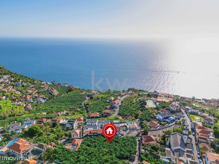 Terreno excepcional à venda no coração do Arco da Calheta 1.801 m2 | I