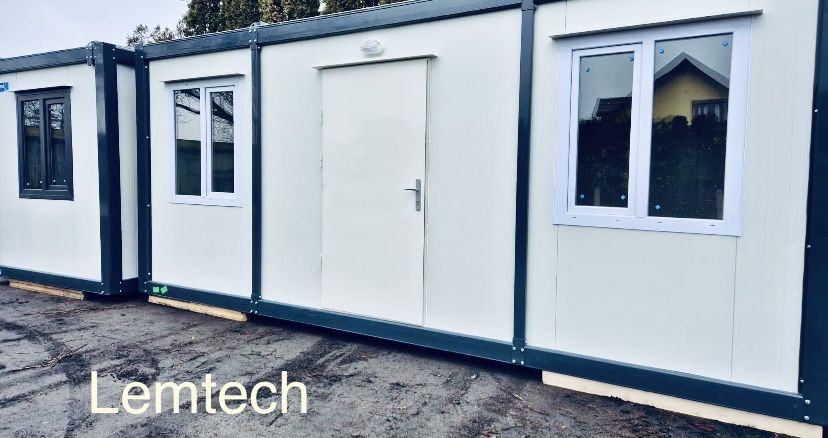 Kontener biurowy budowlany na działkę portiernia