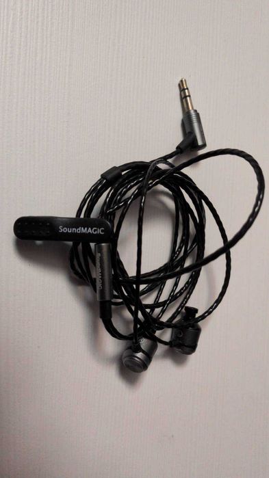 słuchawki dokanałowe Soundmagic E50