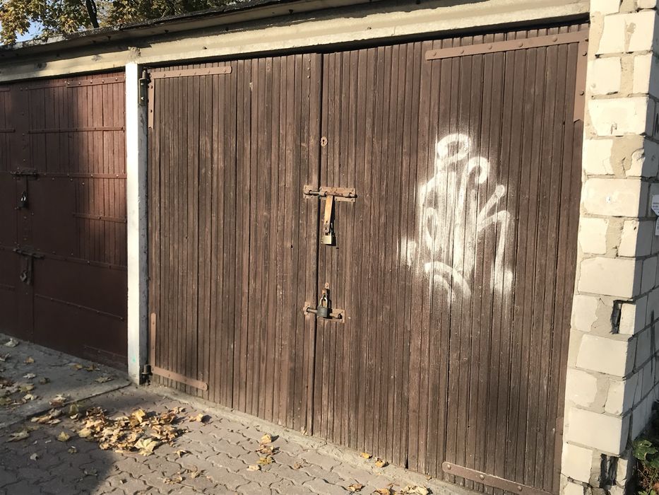 Garaż MUROWANY magazyn 16m2 Szklanych Domów PRAGA POŁUDNIE bez PRĄDU