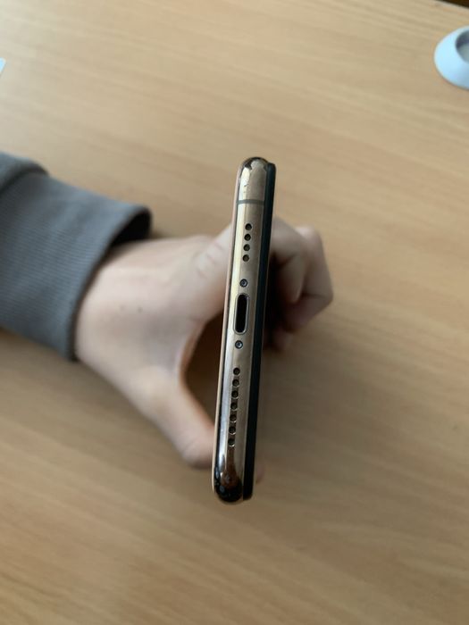 iphone xs max хороший стан