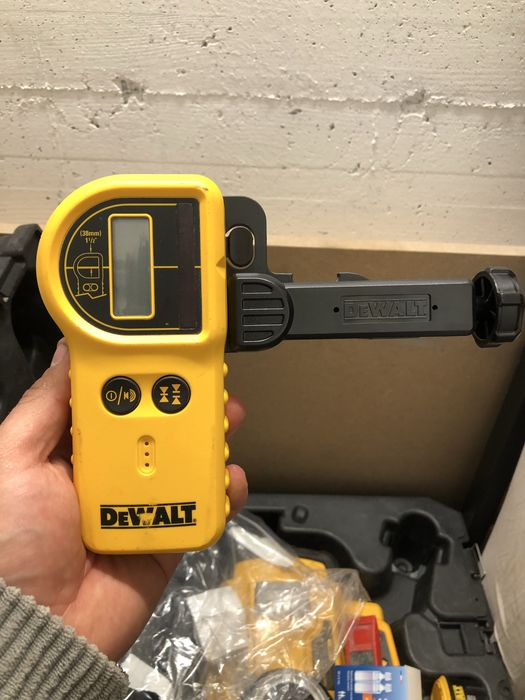 Niwelator rotacyjny DeWalt