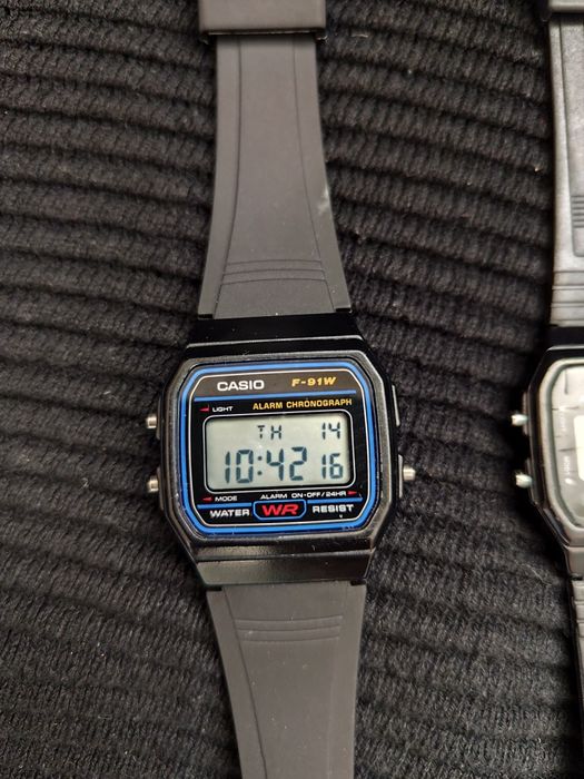 Sprzedam dwa zegarki Casio