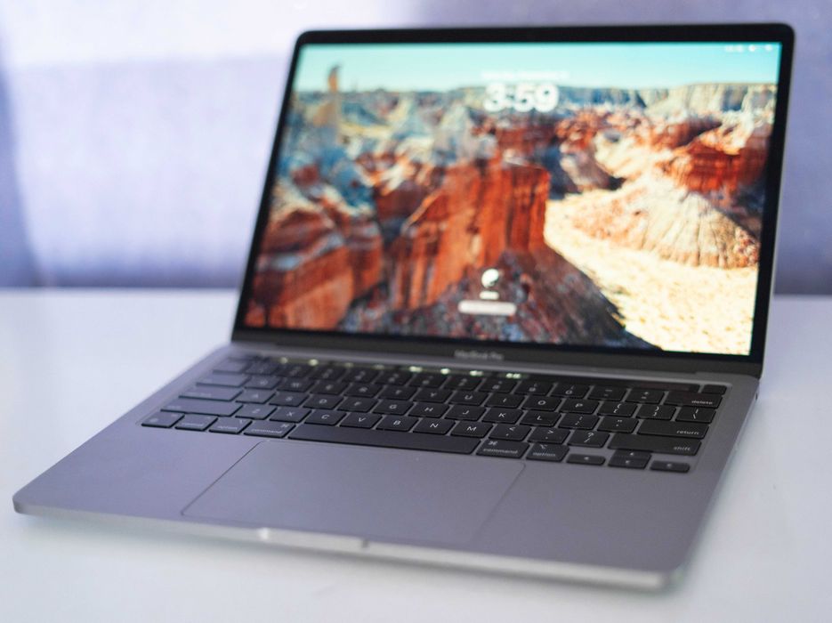 MacBook Pro 13" M1 – Space Gray, 16/1TB, ідеальний стан