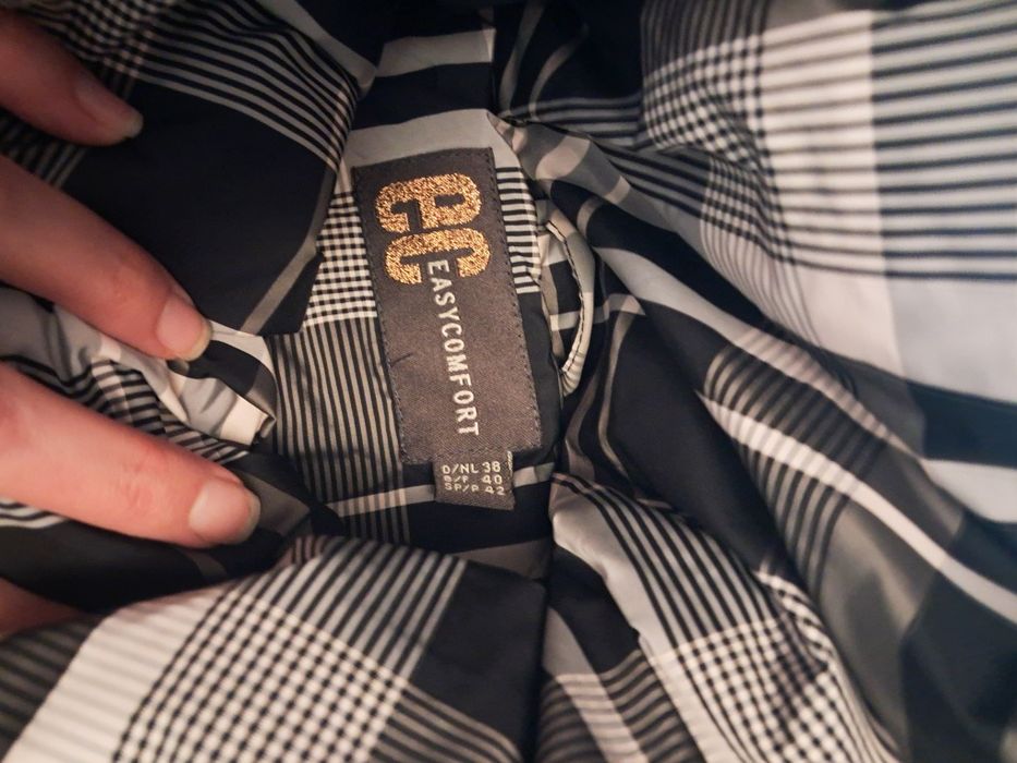 Куртка фірмова розмір s m