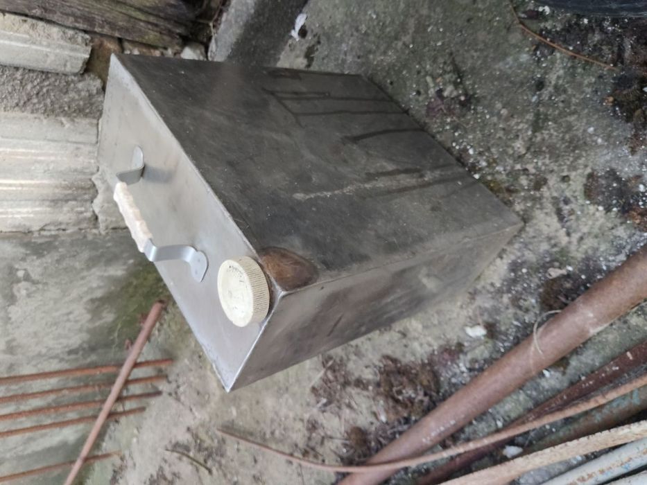 На бак для трактора Каністра з нержавіючої сталі, 20 літрів