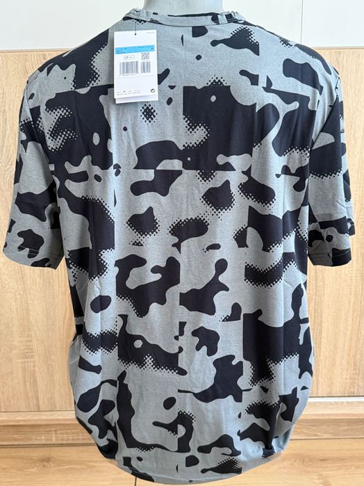 Koszulka Nike camo Dri-FIT