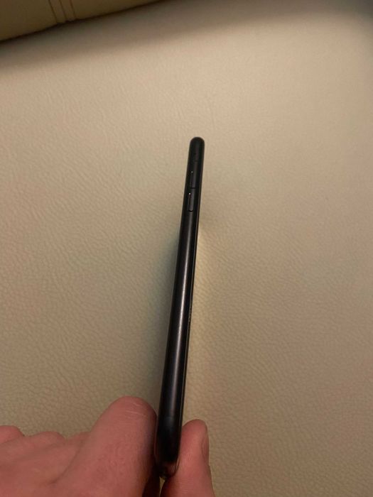 Iphone SE 2020 64gb neverlock ідеальний стан в оригіналі