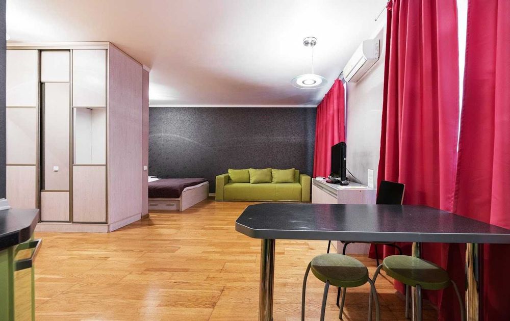 Посуточно Басейная 17 Центр и Есть Варианты Квартир по Киеву