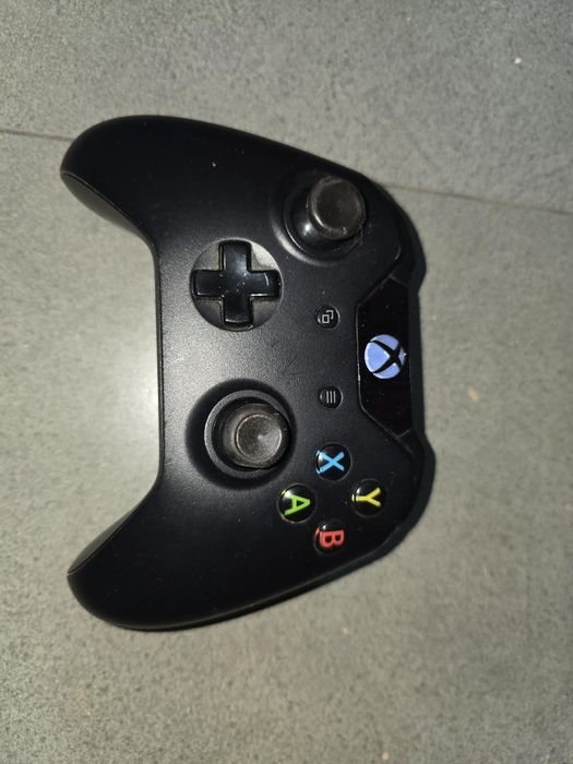 Pad Xbox one uszkodzony