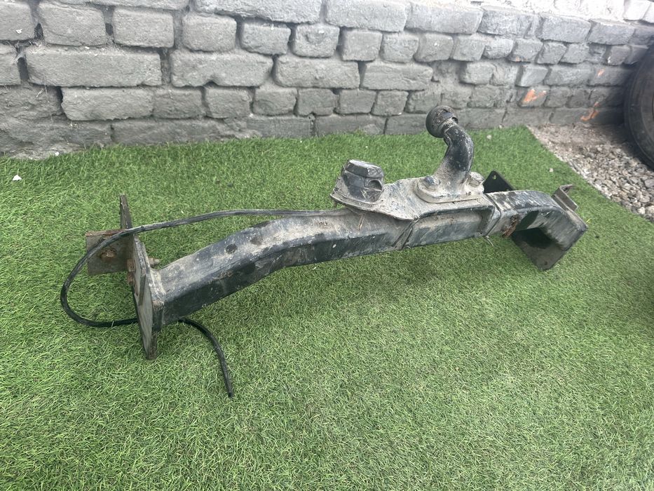 Фаркоп sprinter w903 оригінал шрот