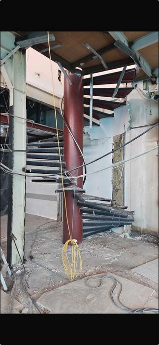 Schody metalowe kręcone