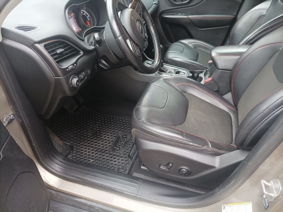 Jeep Cherokee Trailhawk 2020