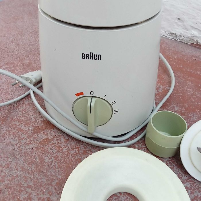 Máquina de fazer sumos, Liquificador da marca Braun