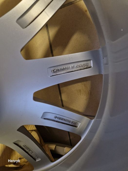 Felgi aluminiowe Audi OE AUDI Q7 4M0 9.0" x 20" 5x112 ET 33