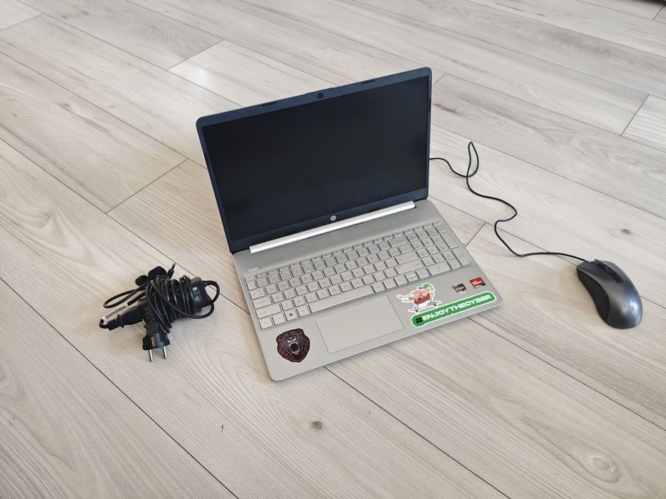 Laptop HP 15seq2404nw