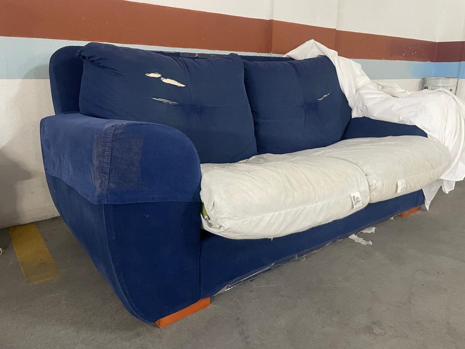 Sofá 2 lugares para restaurar