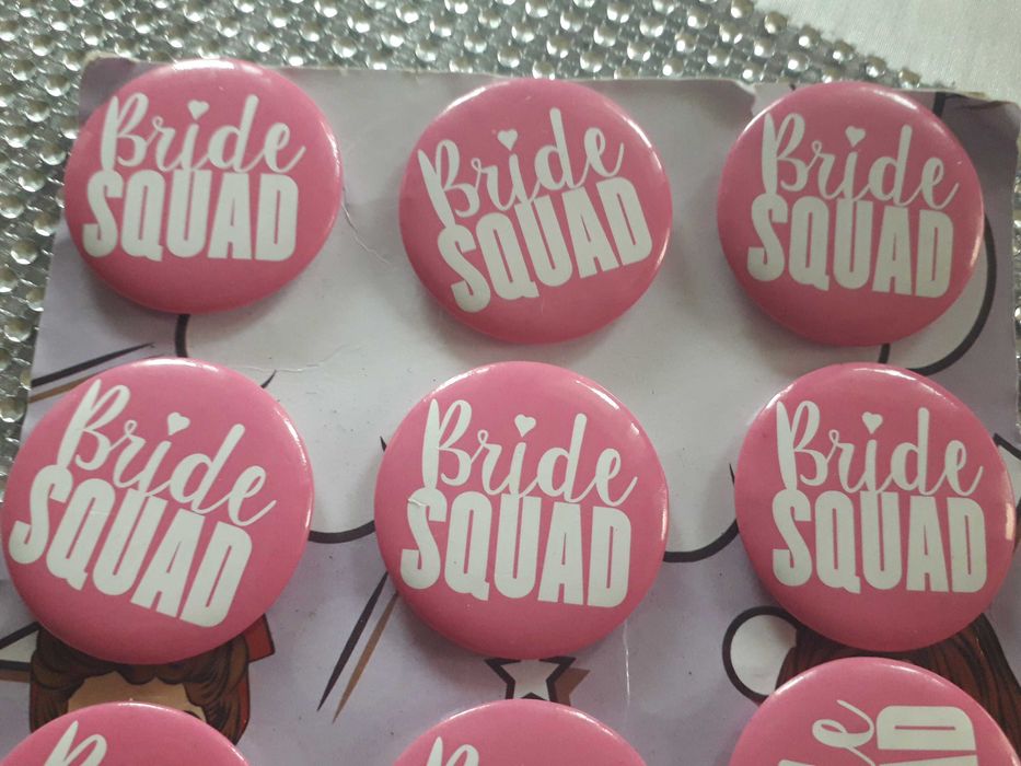 Znaczek Bride squad Drużyna panny młodej 9szt. Średnica 4cm