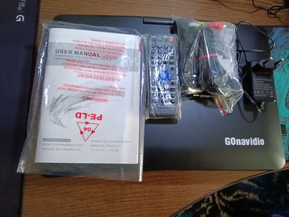 Продаю портативний DVD GOnavidio NP0611B 16" новий з HDMI