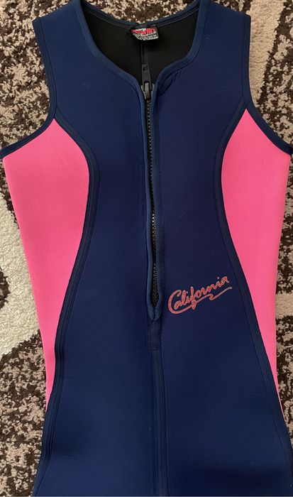 Продам женский костюм для серфинга дайвинга