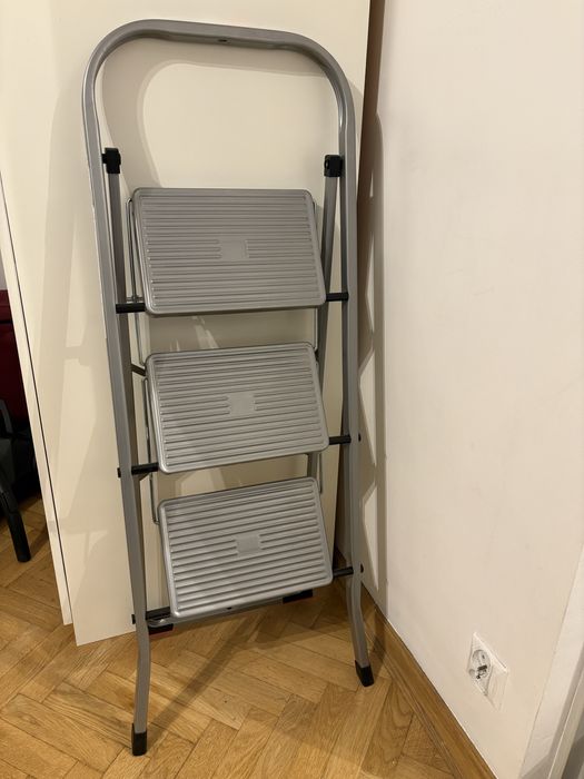 Drabina 3 stopniowa 150 kg do domu biura sklepu