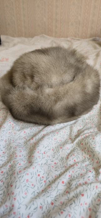 Czapka I szal z norek (PRL)