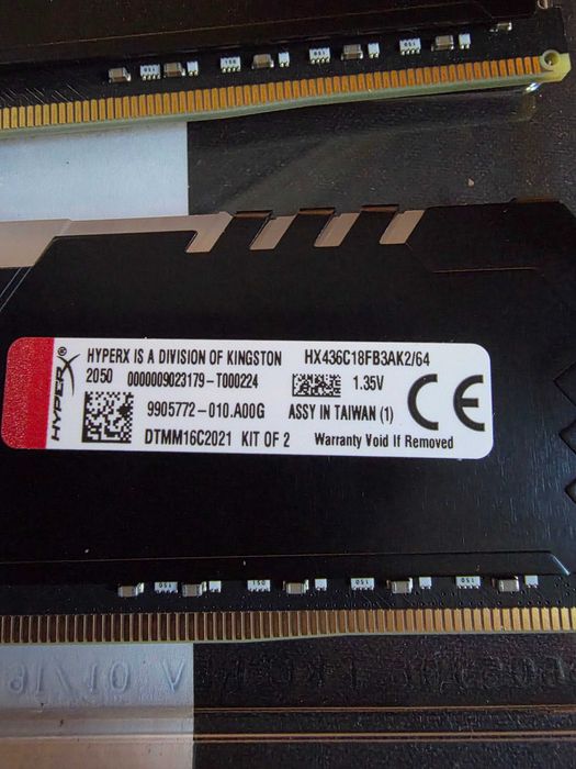 Оперативна пам'ять Kingston DDR4 SDRAM 64 GB (2x32GB) 3600 MHz (HX436C18FB3AK2/64) HYPERX FURY RGB