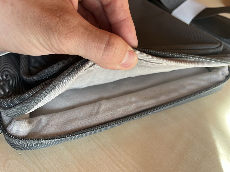 Etui na laptop JINYA 13”