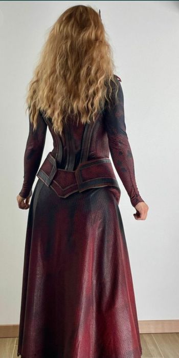 Máscara e Fato Scarlett Witch Feiticeira Escarlate Wanda Maximoff
