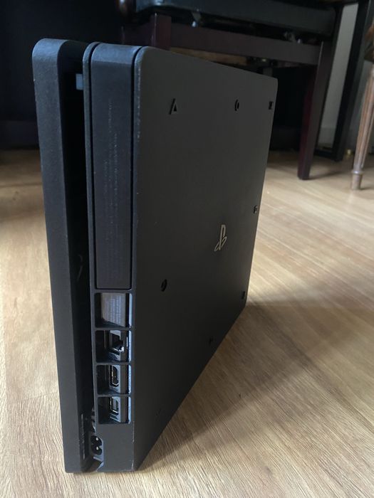 Playstation 4 slim 1tb