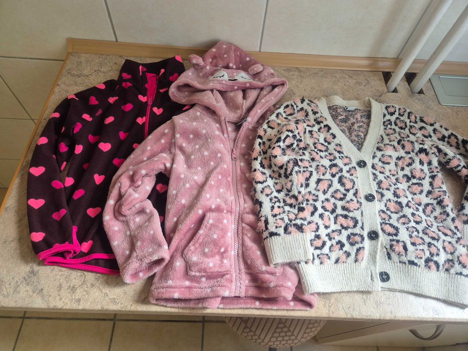 Zestaw, dwie bluzy i sweterek, 110/116, H&M, Pepco, Tu.