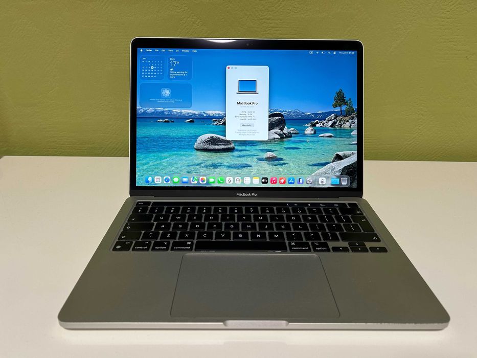 MacBook Pro 13" M2 16/256 GB Silver (2022) Touch Bar. Гарний стан