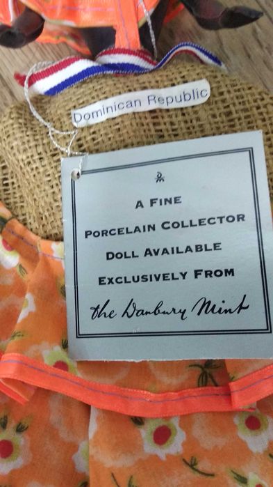 Порцелянова лялька Домінікана