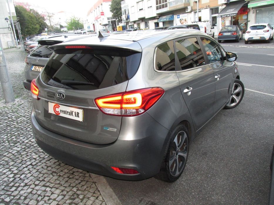 Kia Carens 1.7 CRDi ISG TX