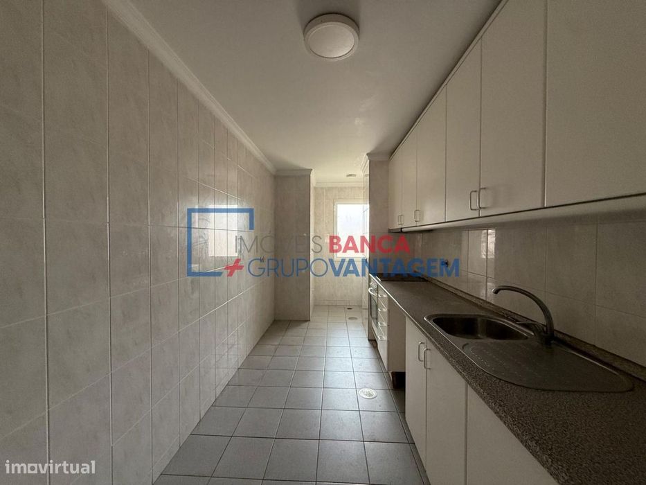 Apartamento T2 C/Varanda - Gondomar