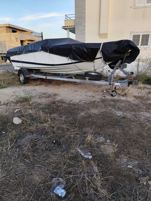 Lancha Autoconstrução c/ motor Mercruiser 230 hp 4 tempos