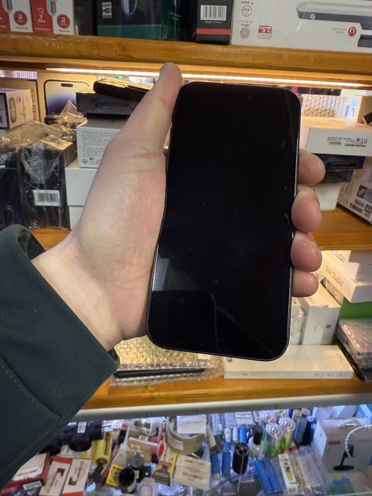Продам Iphone 15 Pro 128 GB Black Titanium 87% АКБ