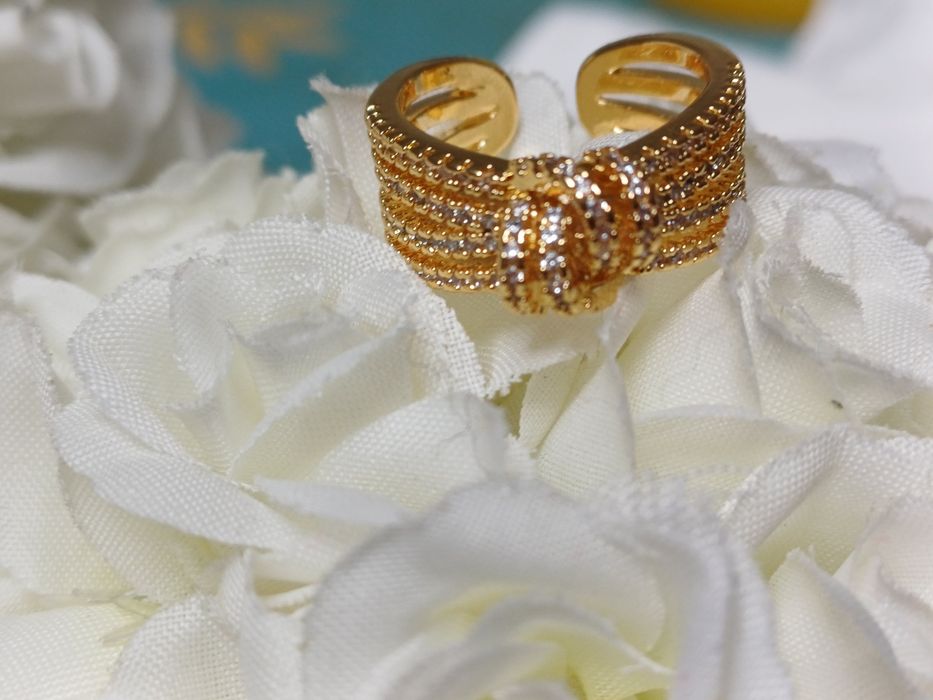 Anel  Novo!  Inclui caixa oferta.