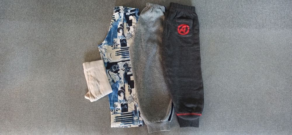 Zestaw Spodni x 4 Jeans, Sztruksy, Bluza + Gratis Spodnie Dresy R. 104
